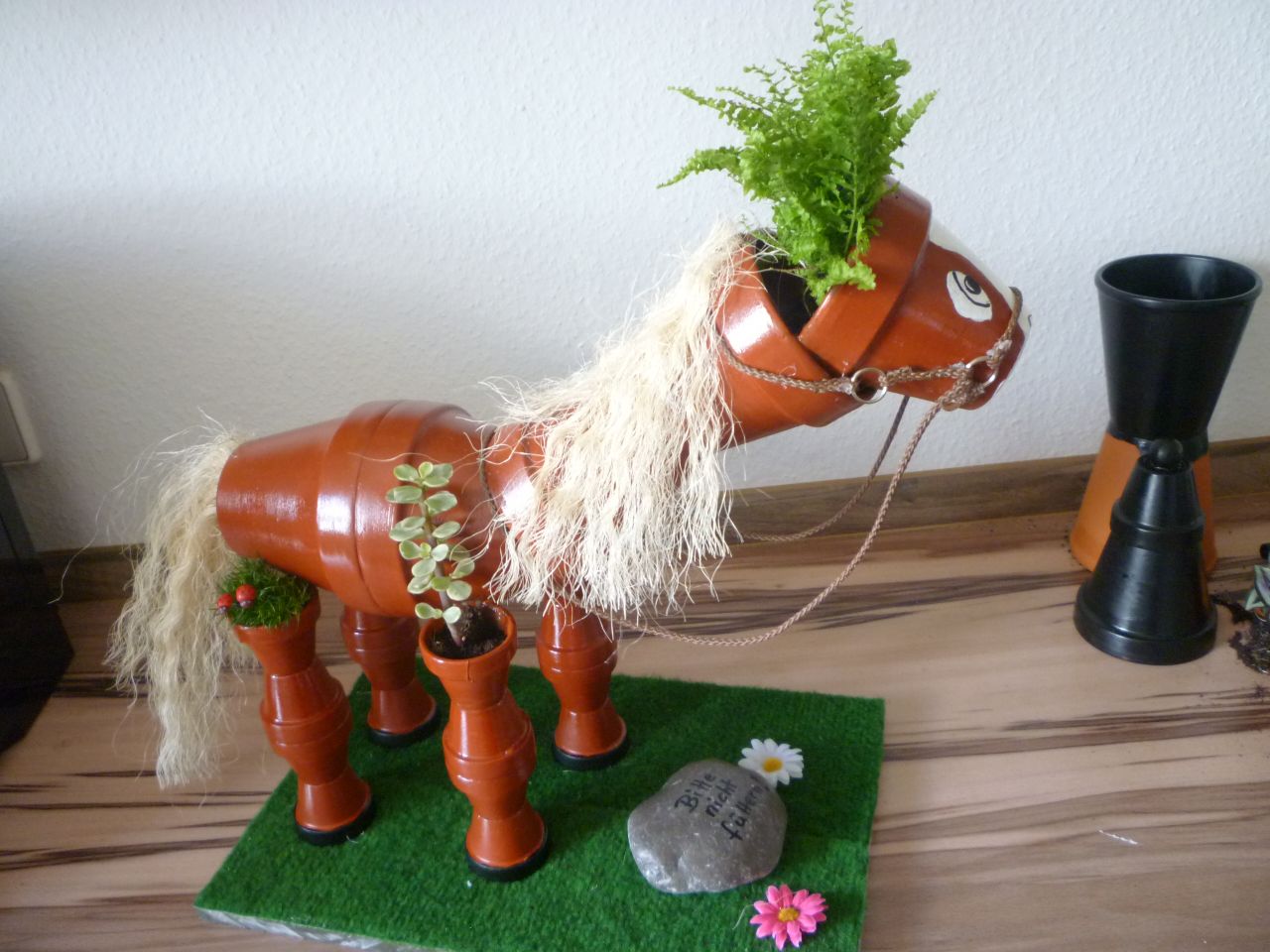 Pferd Aus Blumentöpfen Anleitung